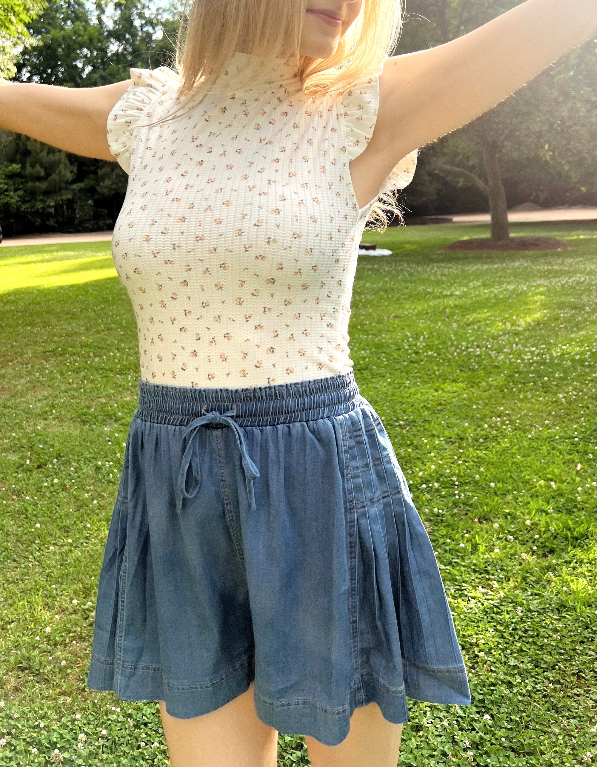 London Top- ONE SMALL