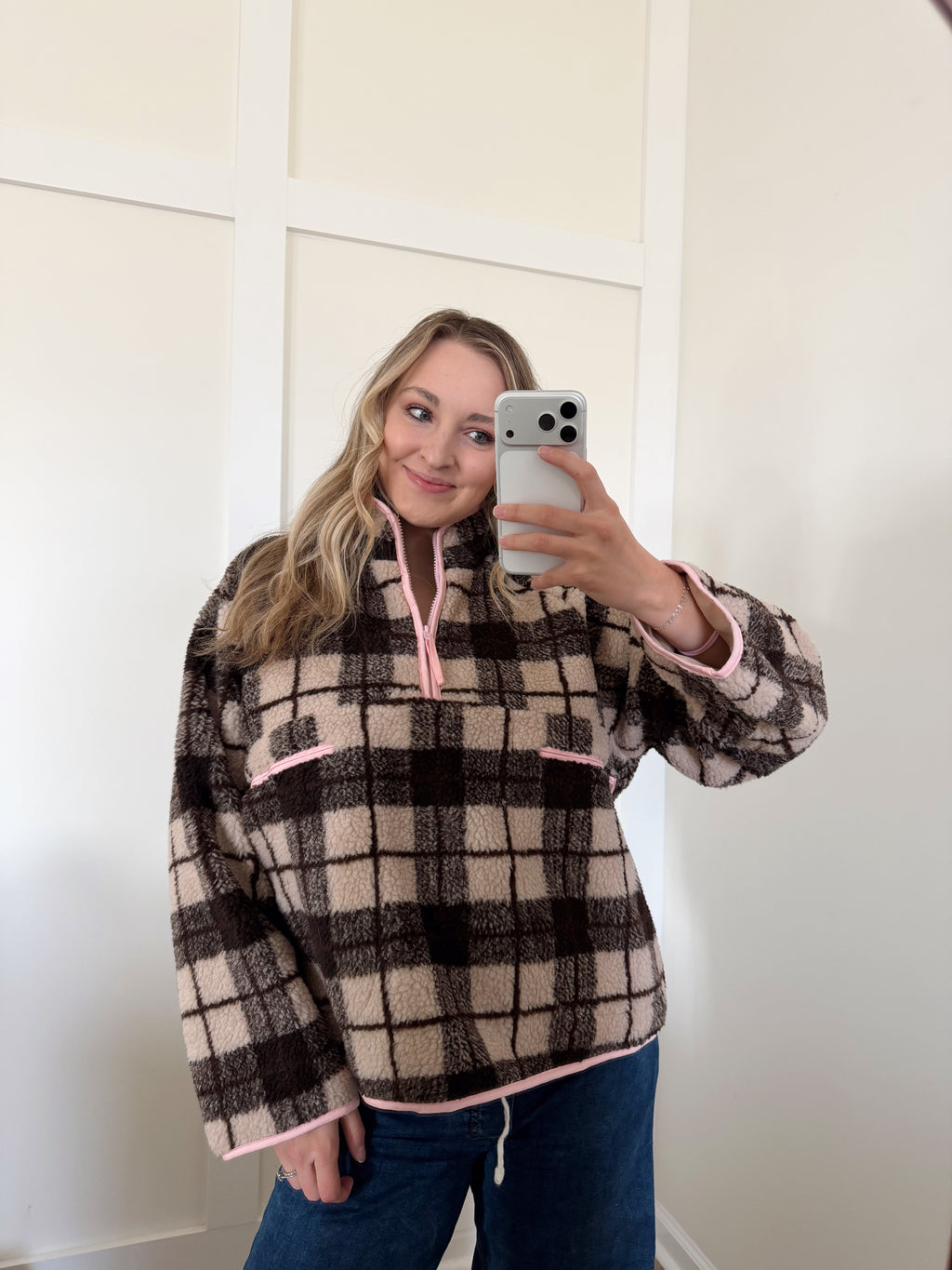 Monica Pullover