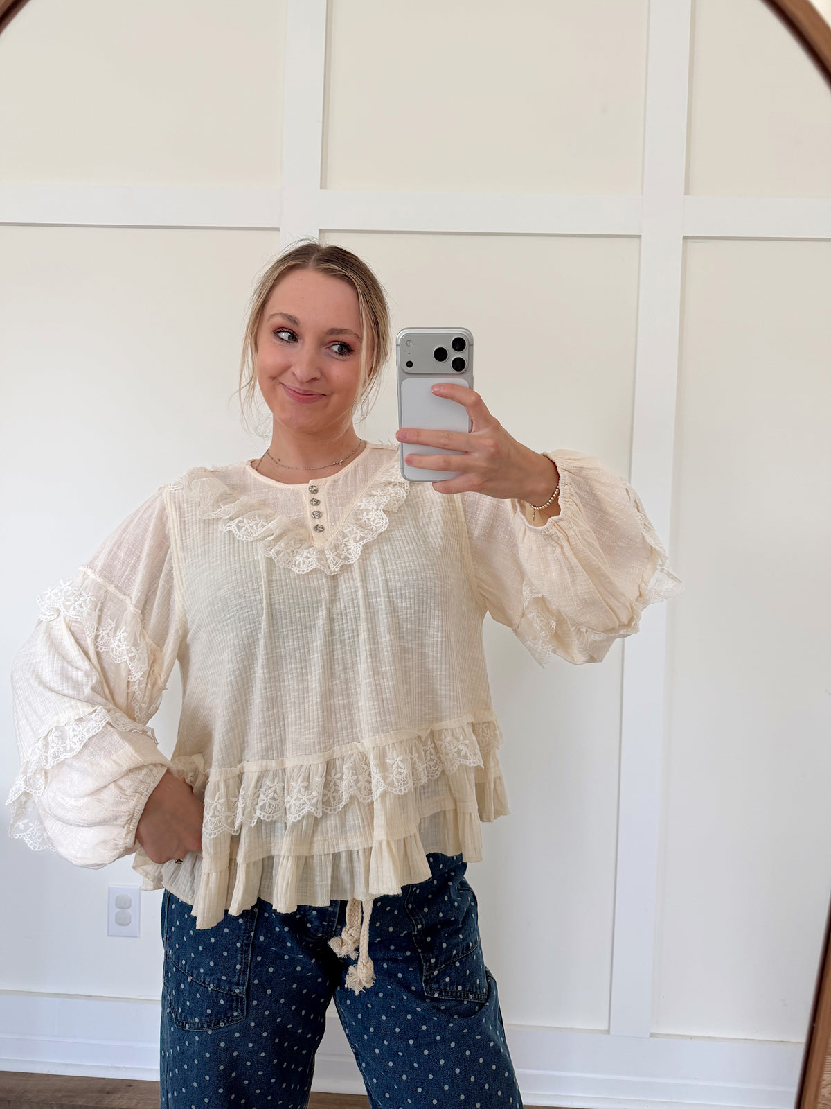 Leara Ruffle Long Sleeve